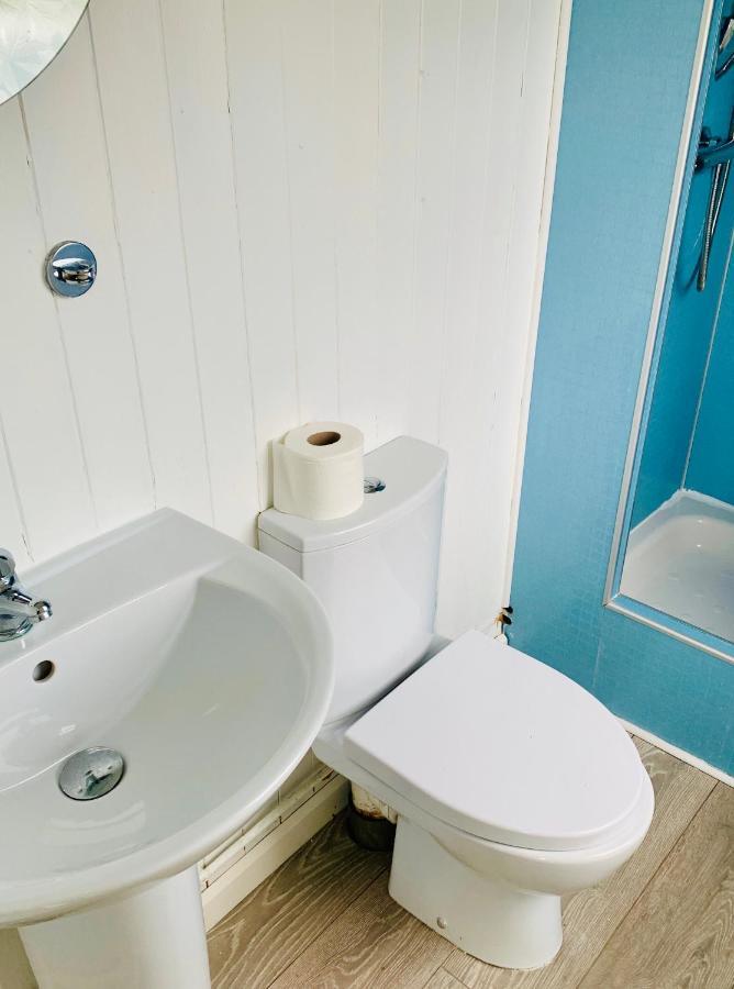 Bunnahabhain 5 - Farm Stay - Stunning Sea And Rural Views Stranraer Extérieur photo