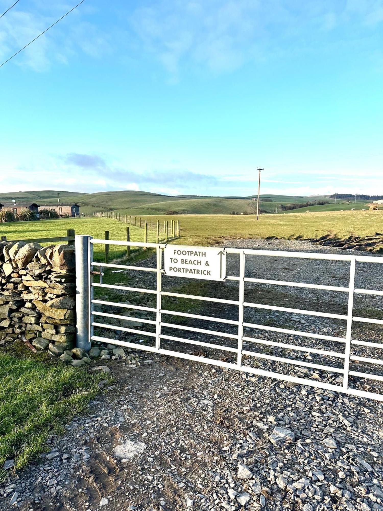 Bunnahabhain 5 - Farm Stay - Stunning Sea And Rural Views Stranraer Extérieur photo